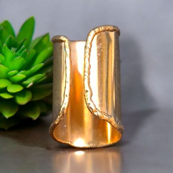 From St Xavier Kate Ring Rose Gold Tone/Green Gem Stone Carbochon NWT RE3386U - Picture 4 of 9